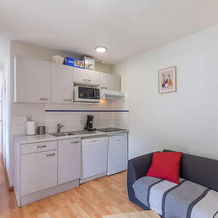 32 M² Avec Balcon, Proche Telecabine Et Commodites, Entierement Equipe, Centre - Fr-1-401-237 * كوتيريه