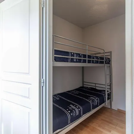 Apartament 32 M² Avec Balcon, Proche Telecabine Et Commodites, Entierement Equipe, Centre - Fr-1-401-237