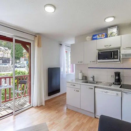 32 M² Avec Balcon, Proche Telecabine Et Commodites, Entierement Equipe, Centre - Fr-1-401-237 شقة
